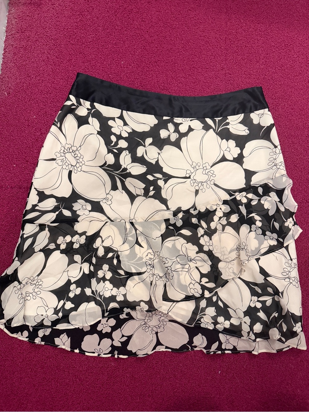 Banana Republic Black & White Floral A-Line Skirt